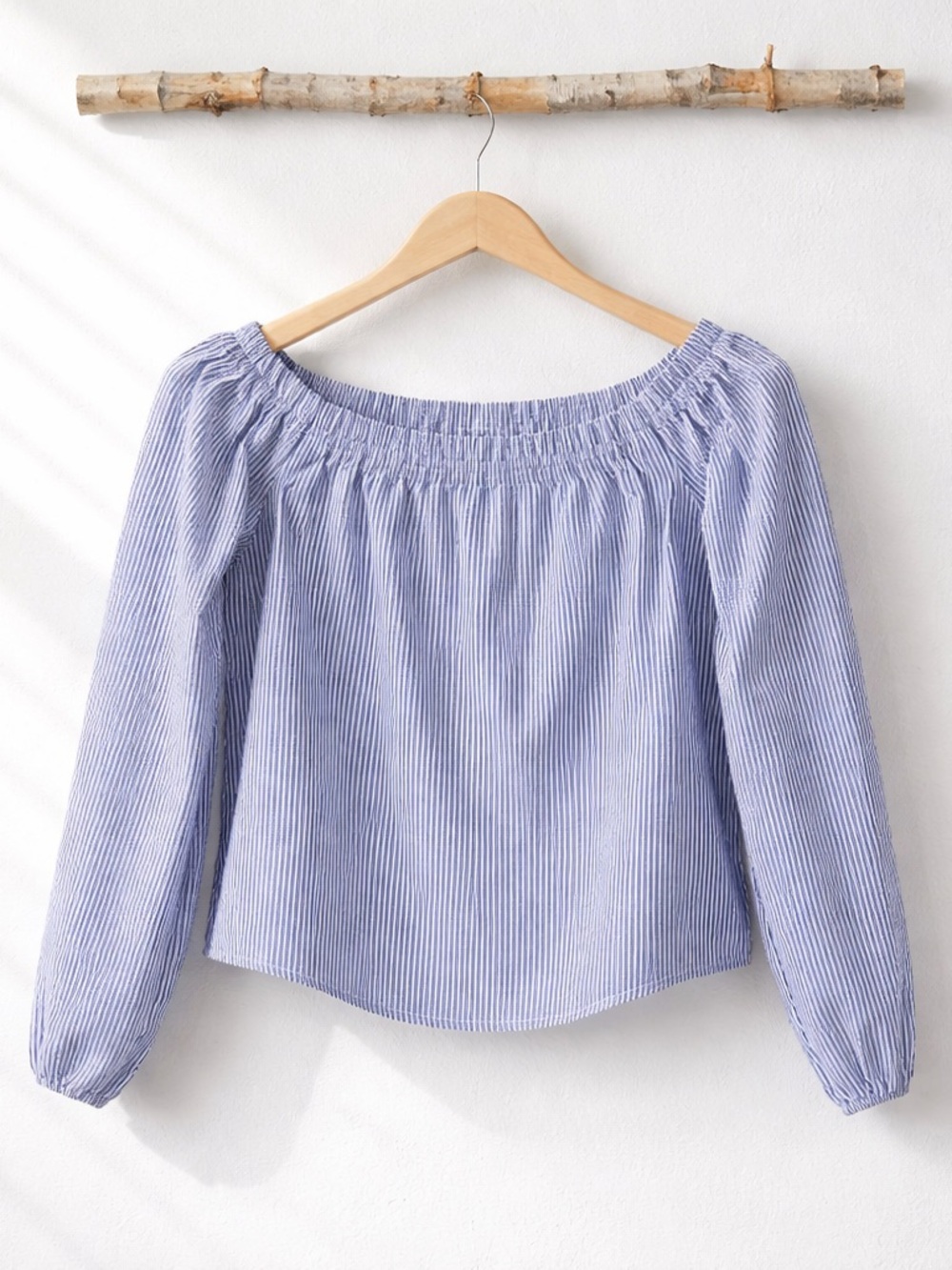💥 Brandy Melville Blue White Pinstripe Off Shoulder Crop Top Small